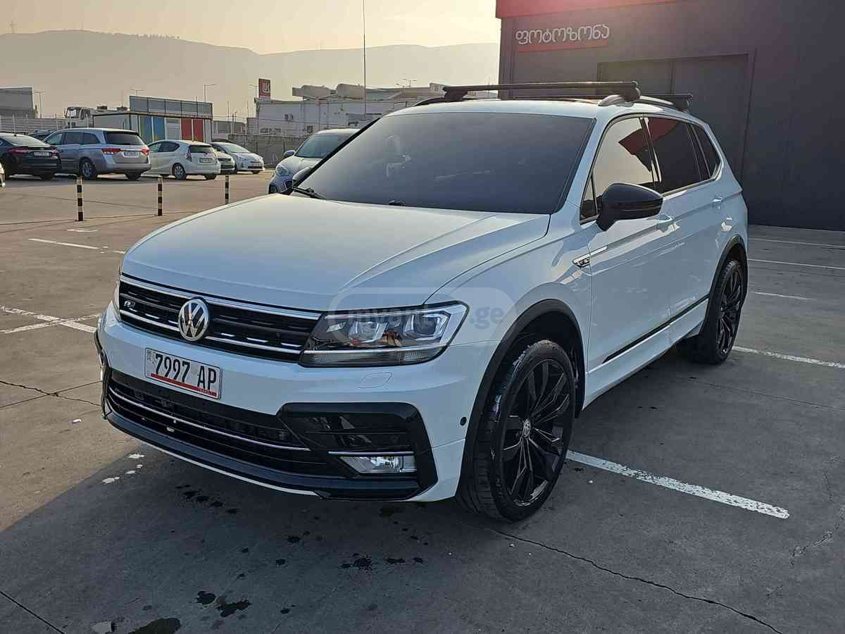Volkswagen Volkswagen Tiguan — миниатюра 1