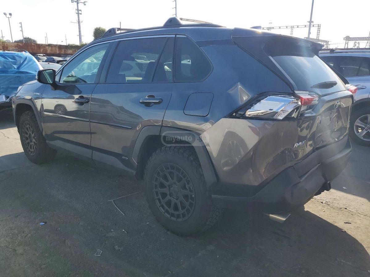 Toyota RAV 4 - фото 2