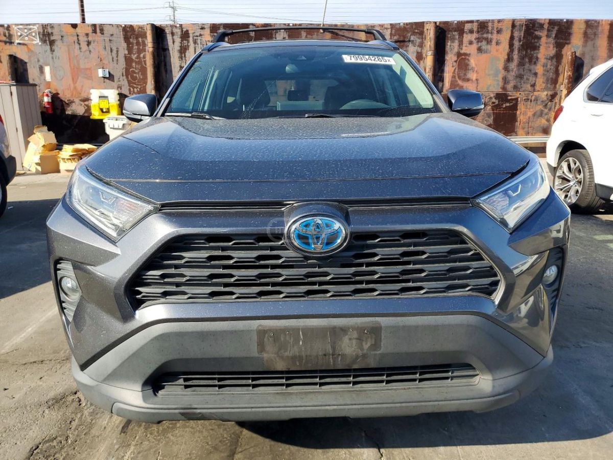 Toyota RAV 4 - фото 5