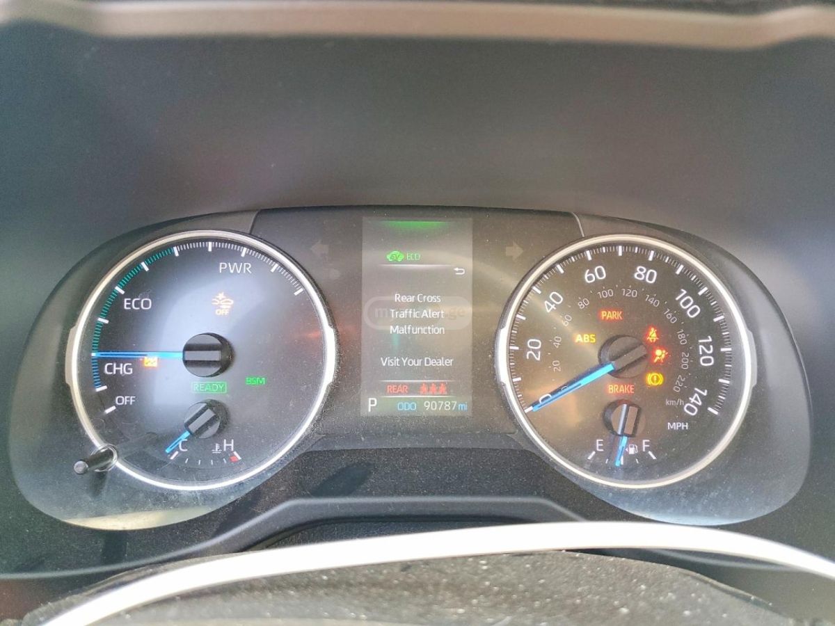 Toyota RAV 4 - фото 9