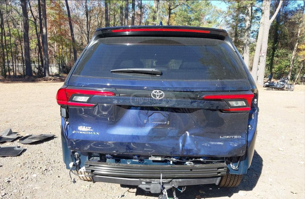 Toyota LIMITED MAX — миниатюра 3