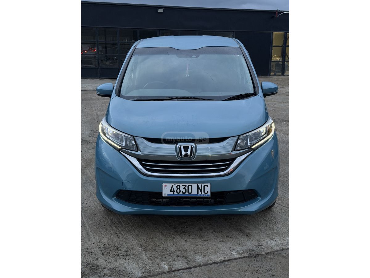 Honda Freed - фото 8