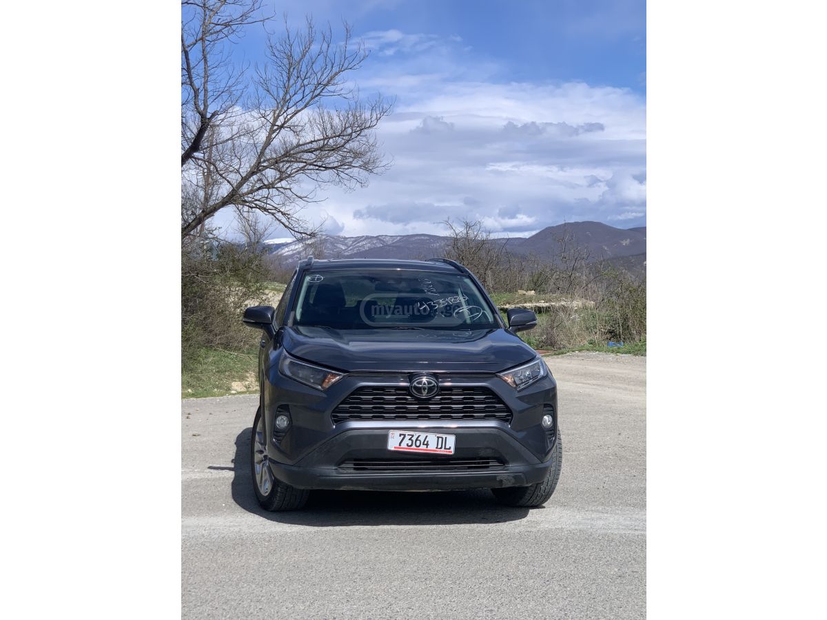 Toyota RAV 4 - фото 11