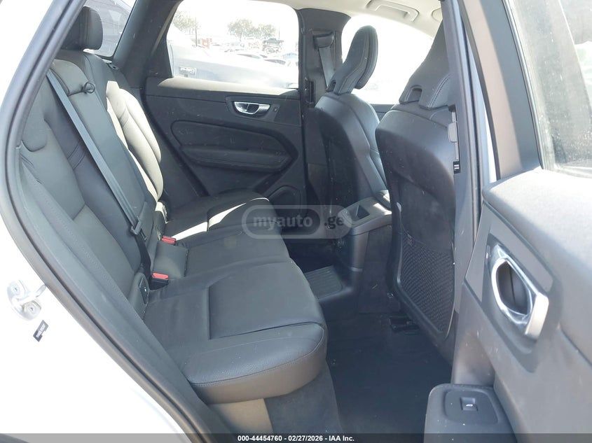 Volvo XC 60 2024 — миниатюра 12