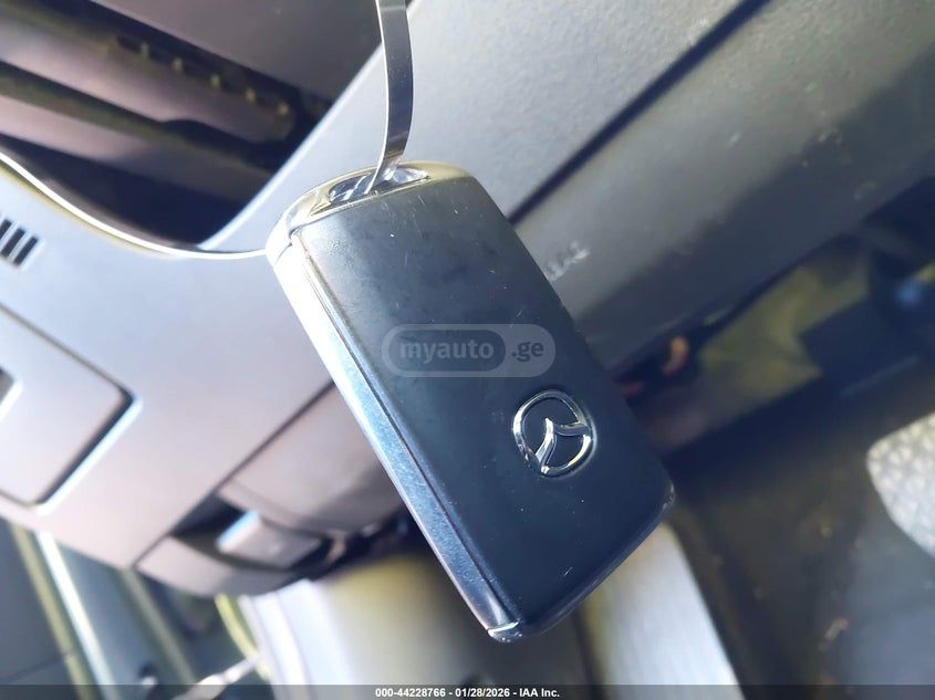 Mazda Mazda 3 2025 — миниатюра 10