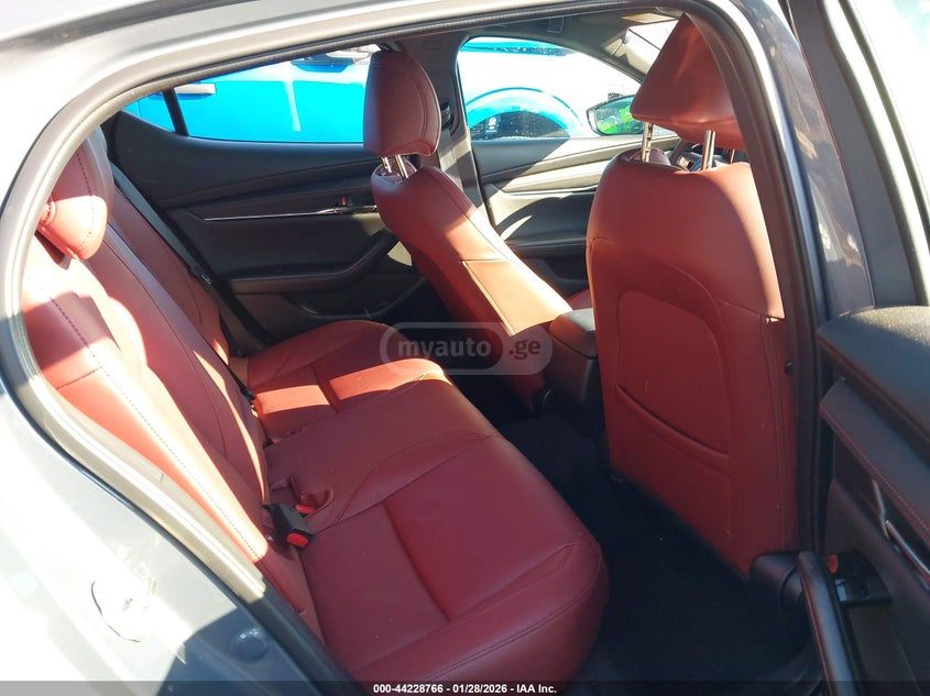 Mazda Mazda 3 2025 — миниатюра 8