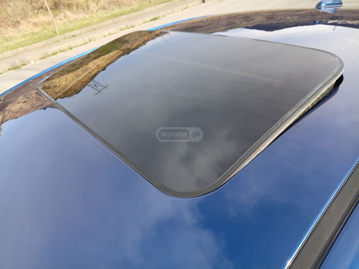 Hyundai Elantra - фото 14