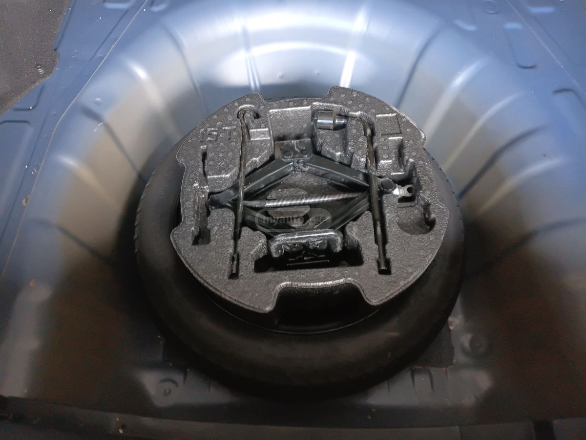 Hyundai Elantra - фото 15