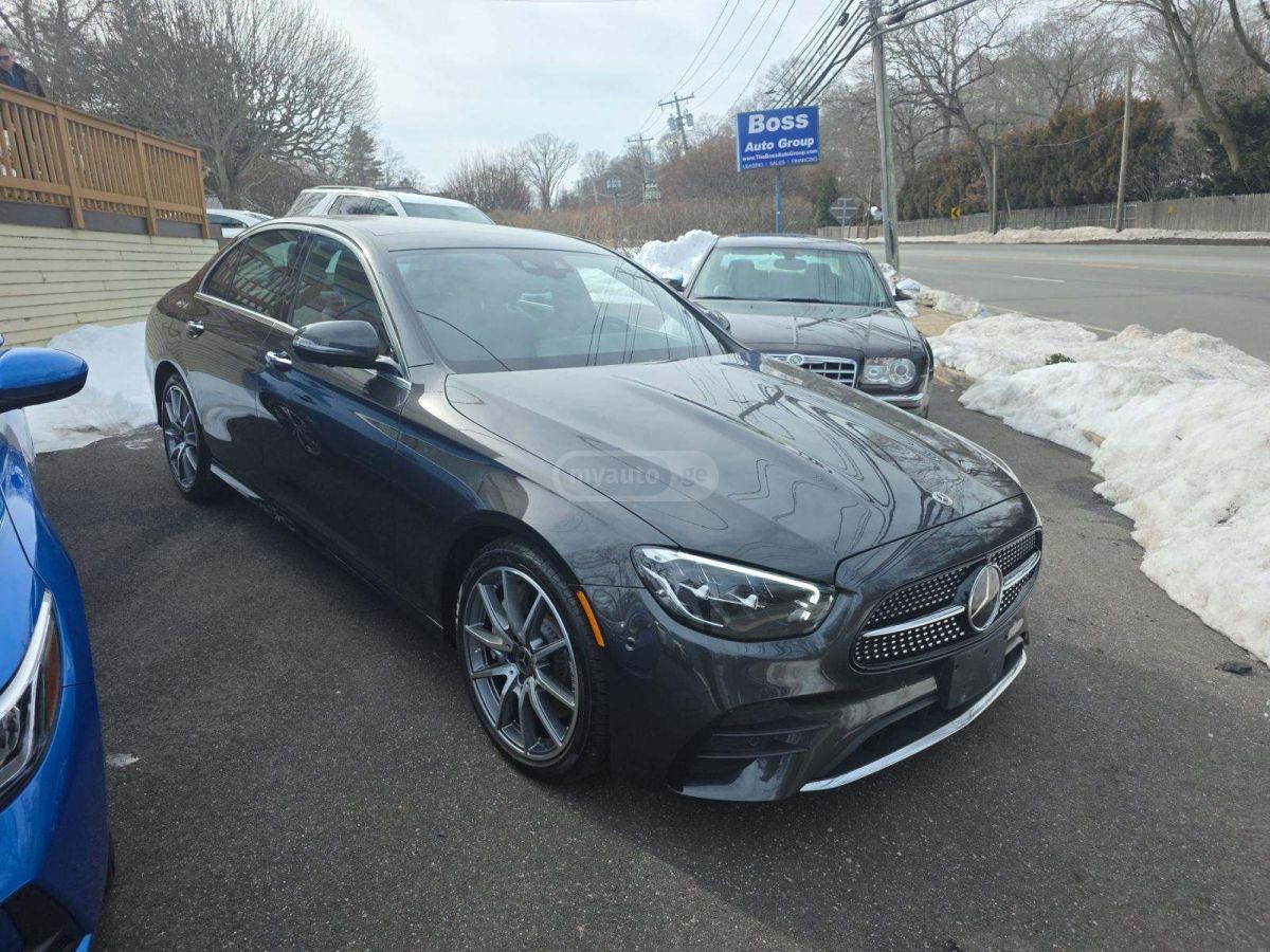 Mercedes-Benz E 350 - фото 1