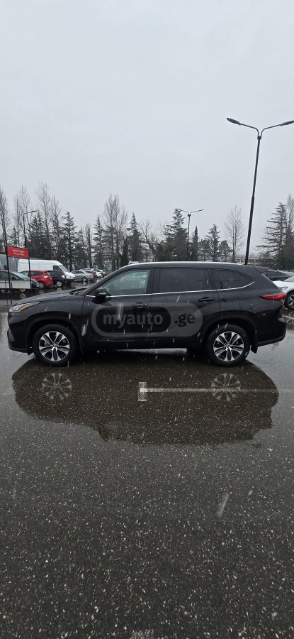 Toyota Highlander - фото 3