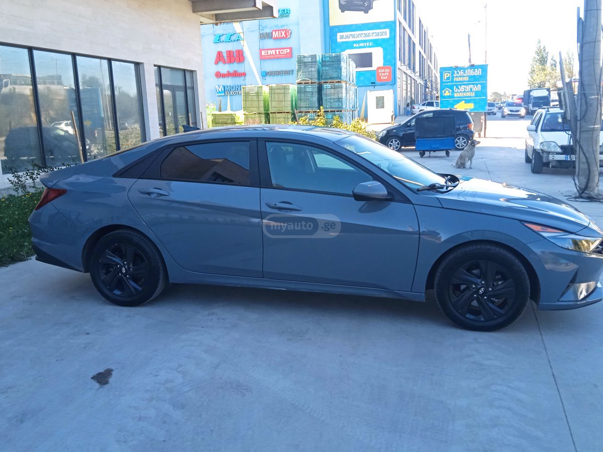 Hyundai Elantra - фото 7