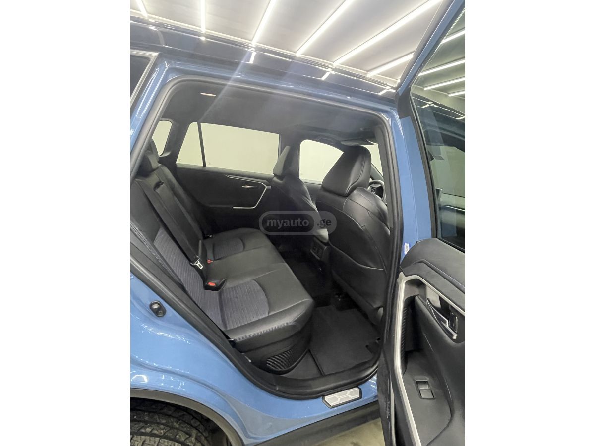 Toyota Rav 4 - фото 11