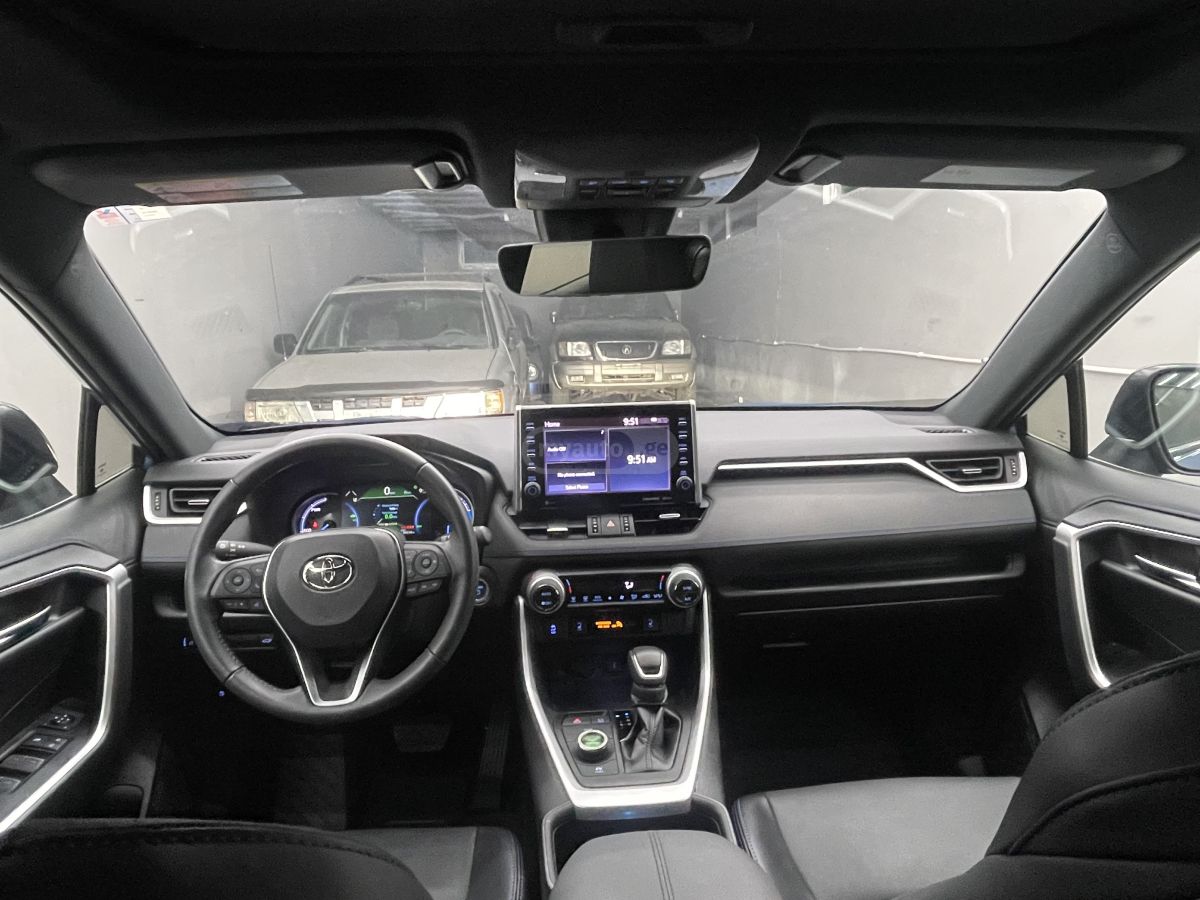 Toyota Rav 4 - фото 9