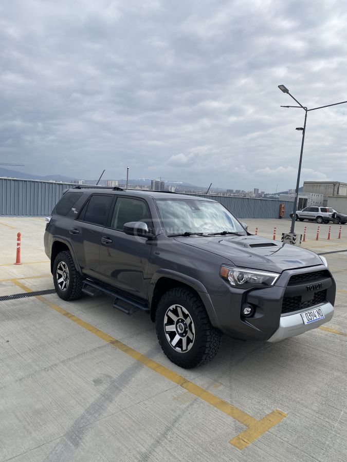 Toyota 4 Runner - фото 3