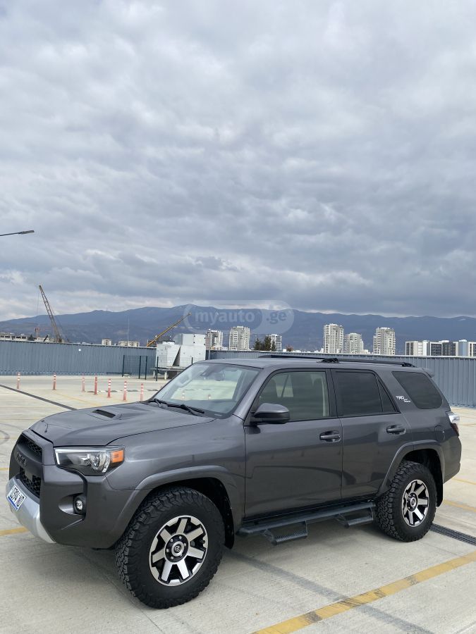 Toyota 4 Runner - фото 7