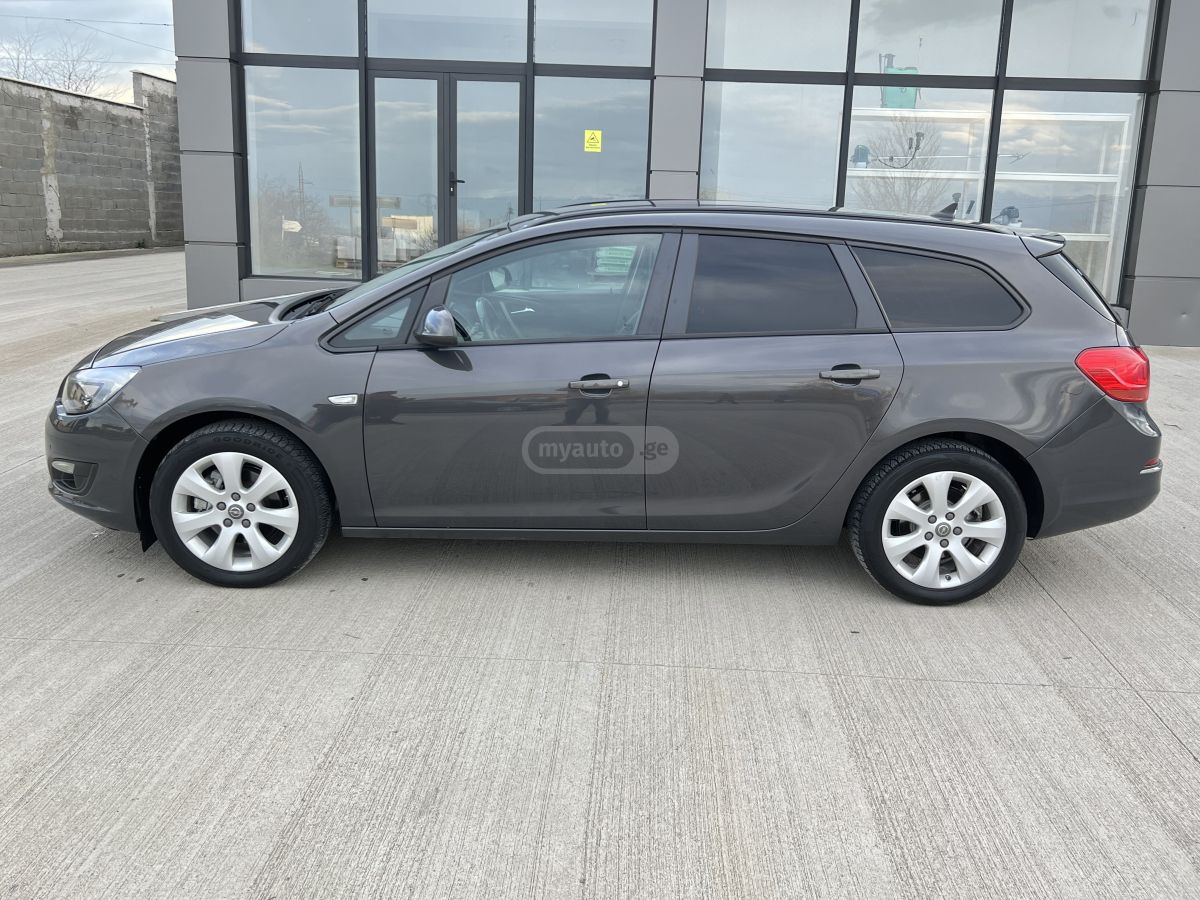 Opel Astra - фото 4