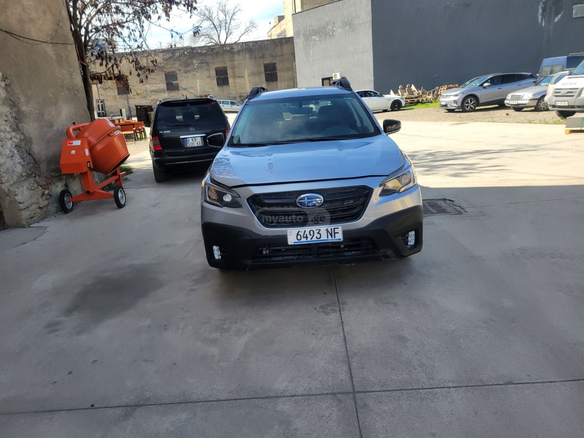 Subaru Outback - фото 1