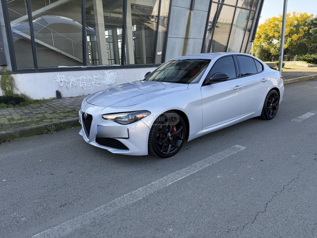 Alfa Romeo Giulia - фото 2