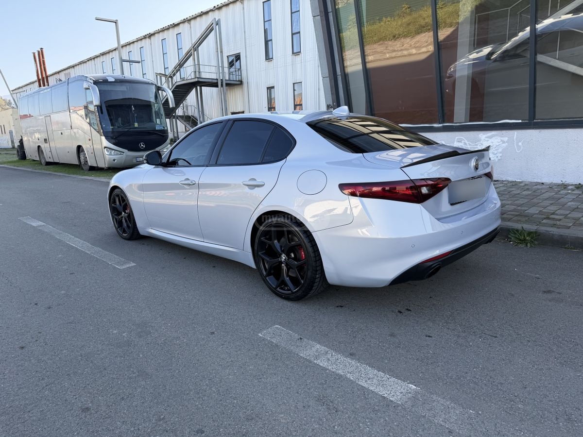 Alfa Romeo Giulia - фото 4