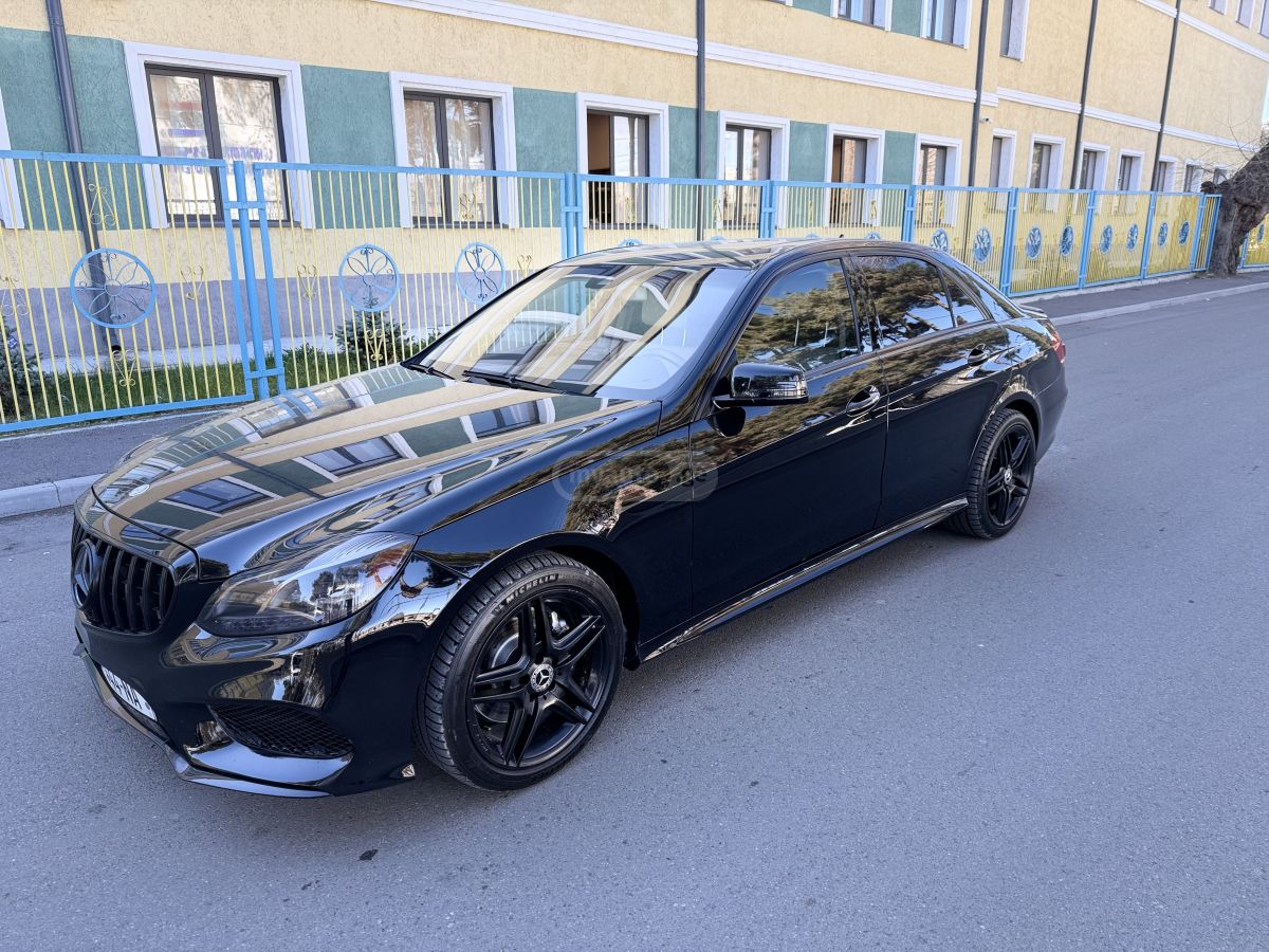 Mercedes-Benz E 350 - фото 1