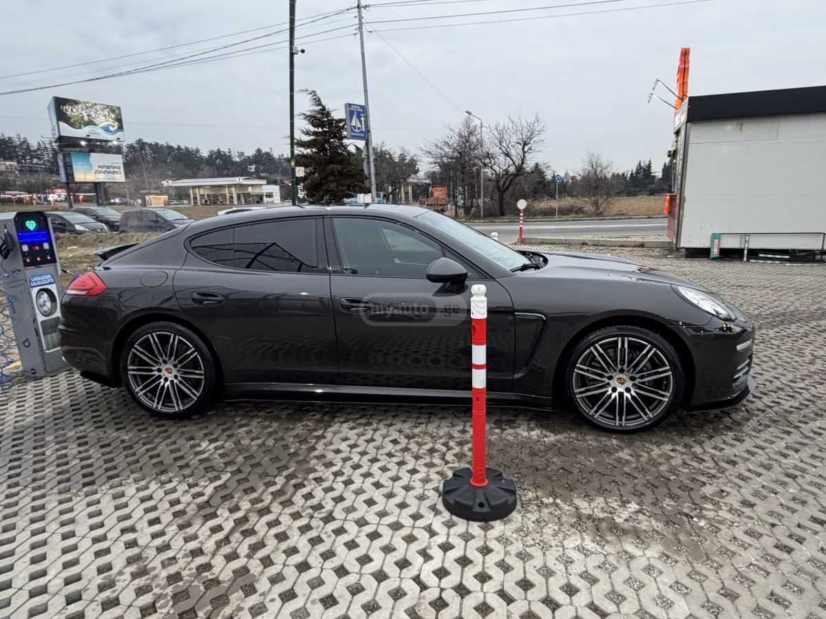 Porsche Panamera - фото 3
