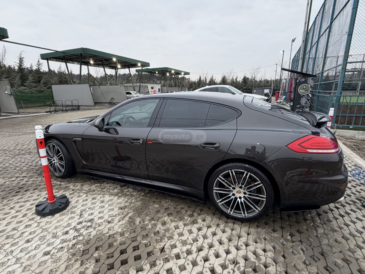Porsche Panamera - фото 4