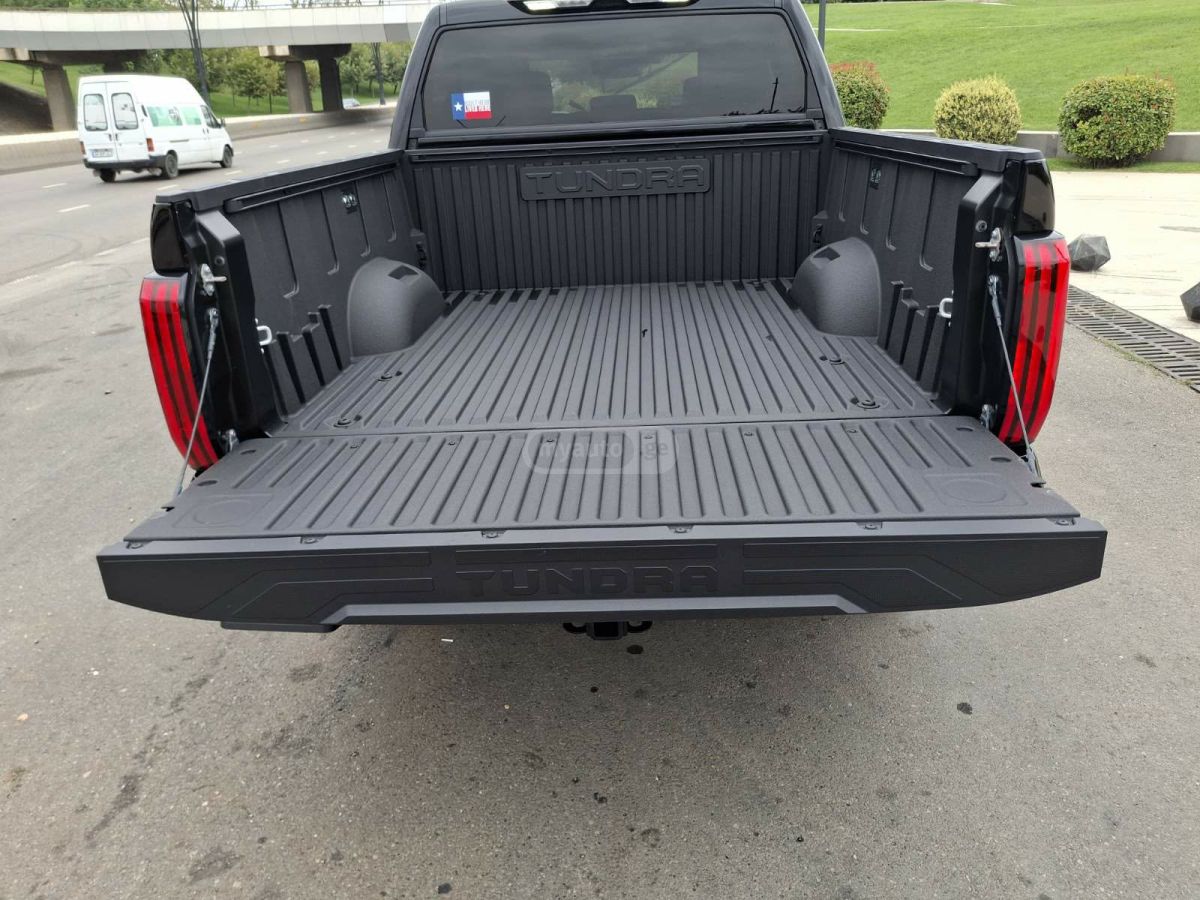 Toyota Tundra TRD Pro 4x4 CrewMax 5.5 ft. bo 2024 — миниатюра 5