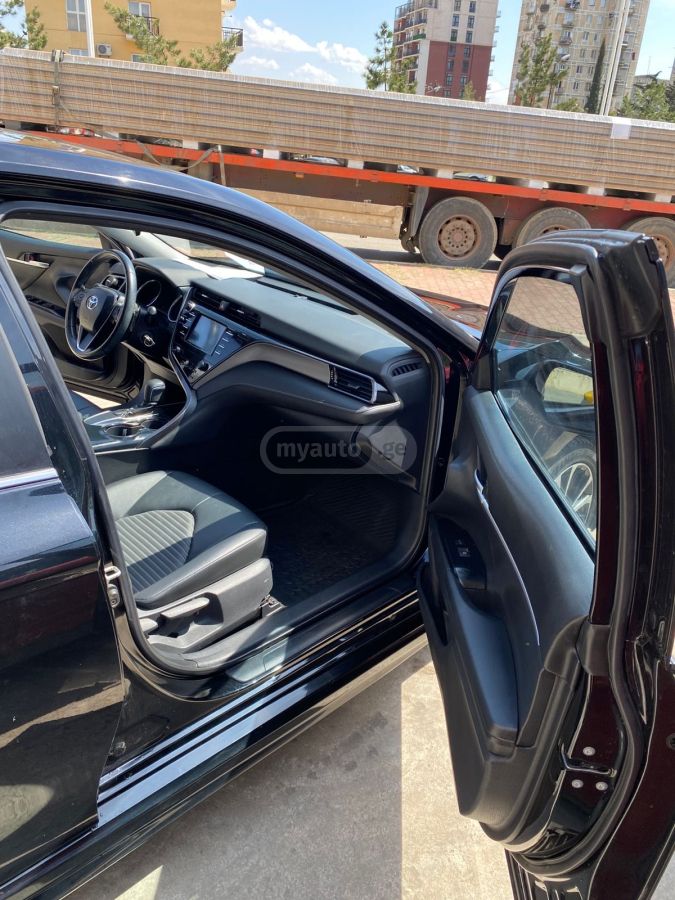 Toyota Camry - фото 10