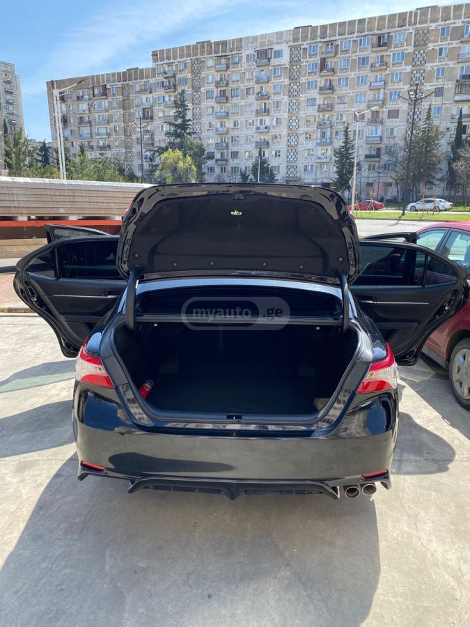 Toyota Camry - фото 13