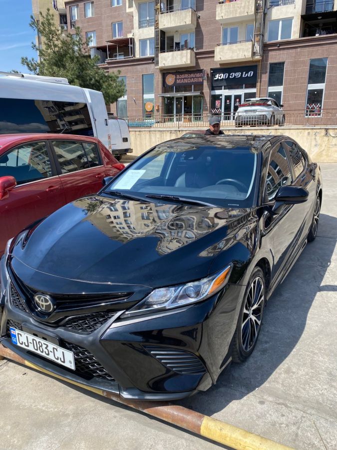 Toyota Camry - фото 4
