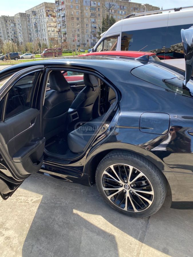 Toyota Camry - фото 8