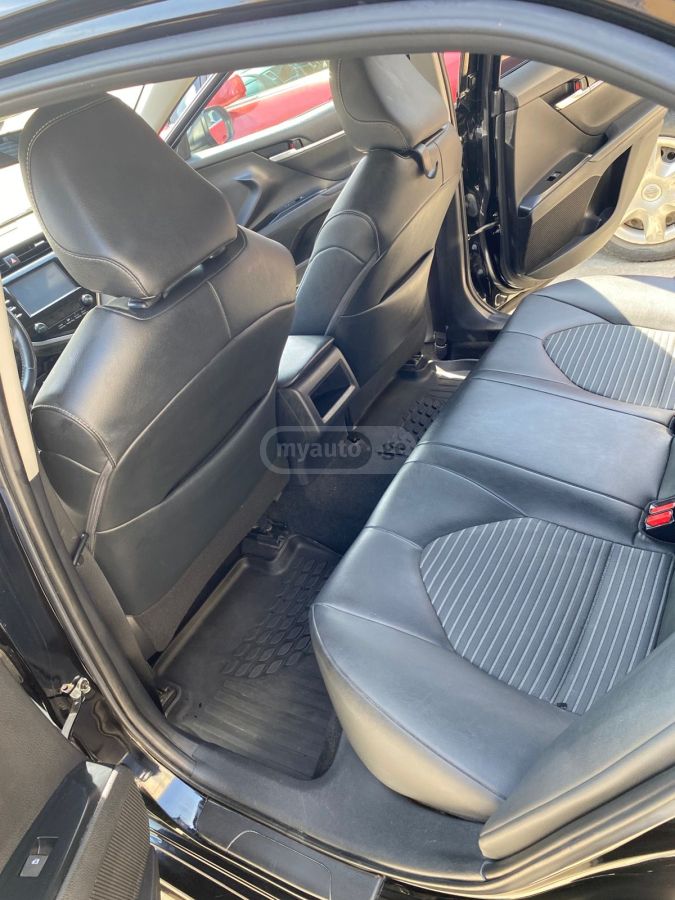 Toyota Camry - фото 9