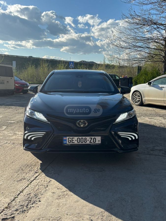 Toyota Camry - фото 6