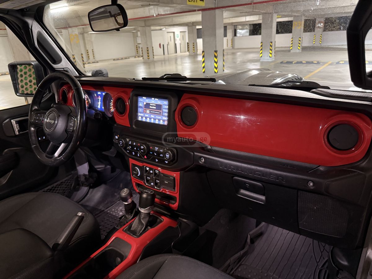 Jeep Sport 2dr 4x4 Manual — миниатюра 11