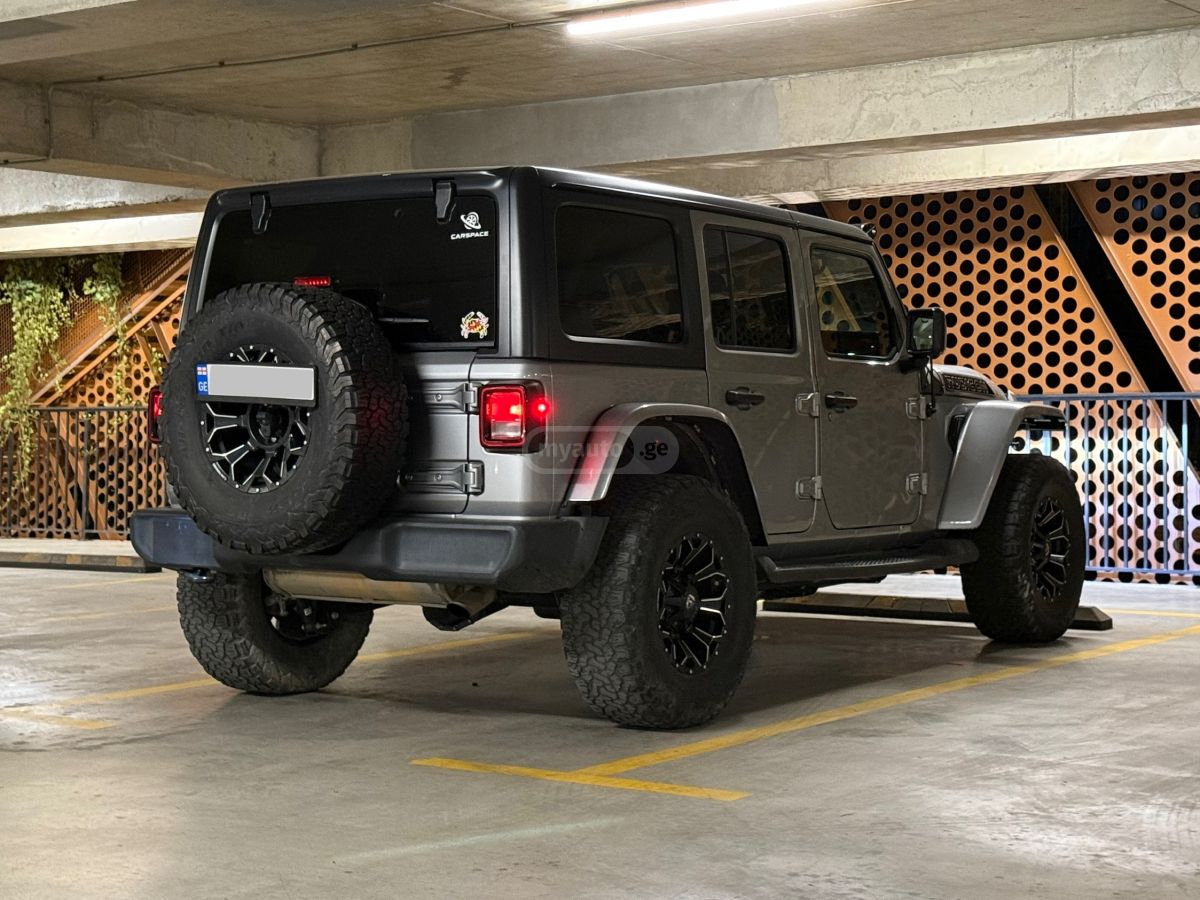 Jeep Sport 2dr 4x4 Manual — миниатюра 2