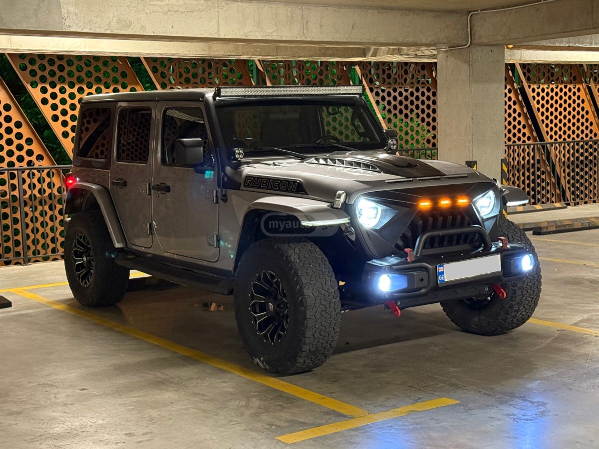 Jeep Sport 2dr 4x4 Manual — миниатюра 5