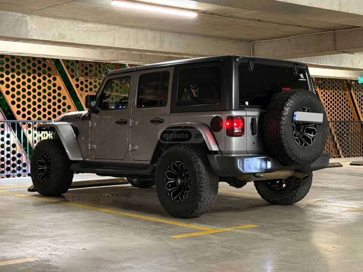 Jeep Sport 2dr 4x4 Manual — миниатюра 6