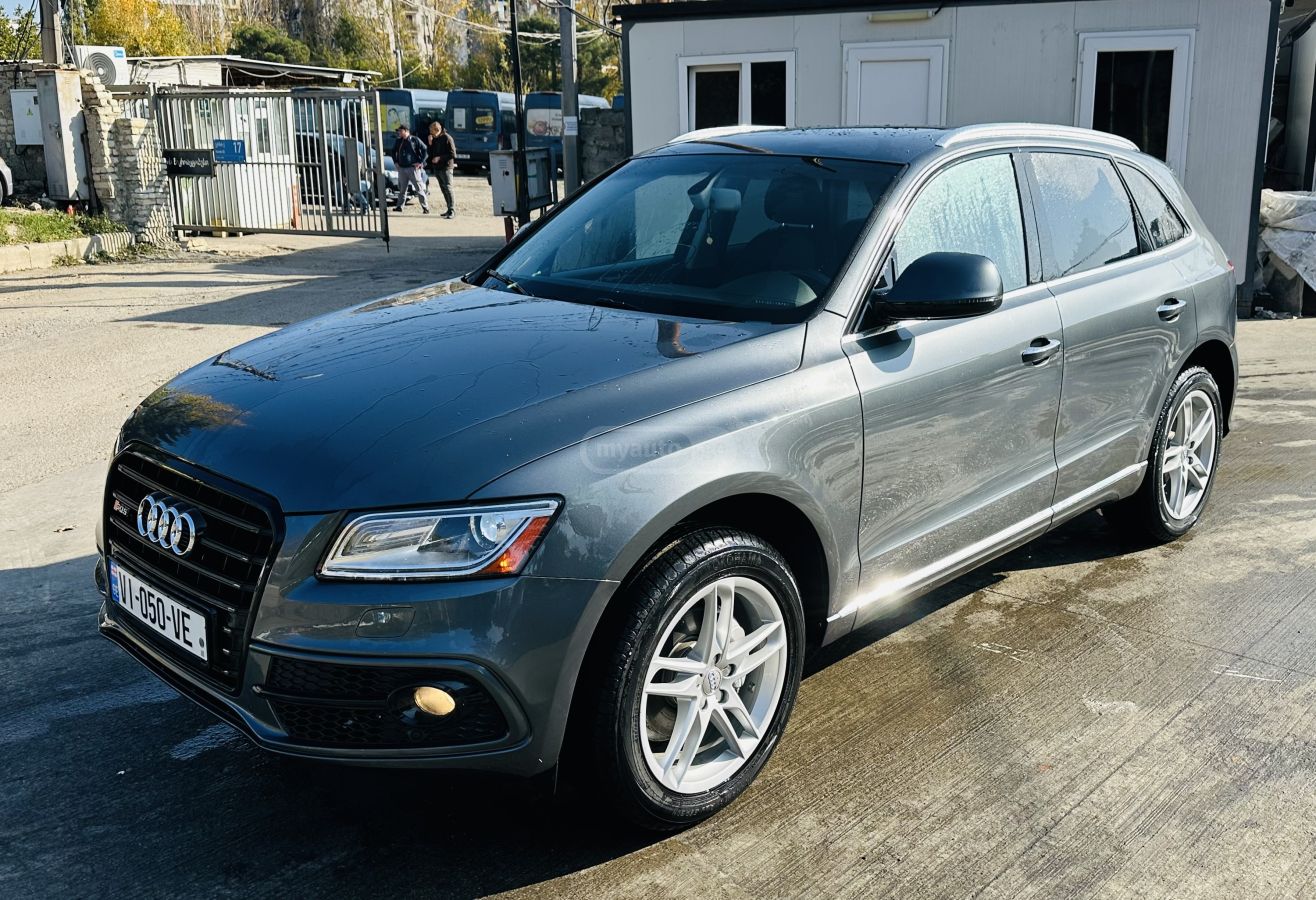 Audi Q5 - фото 1