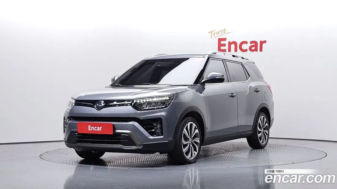 Ssangyong Tivoli - фото 1