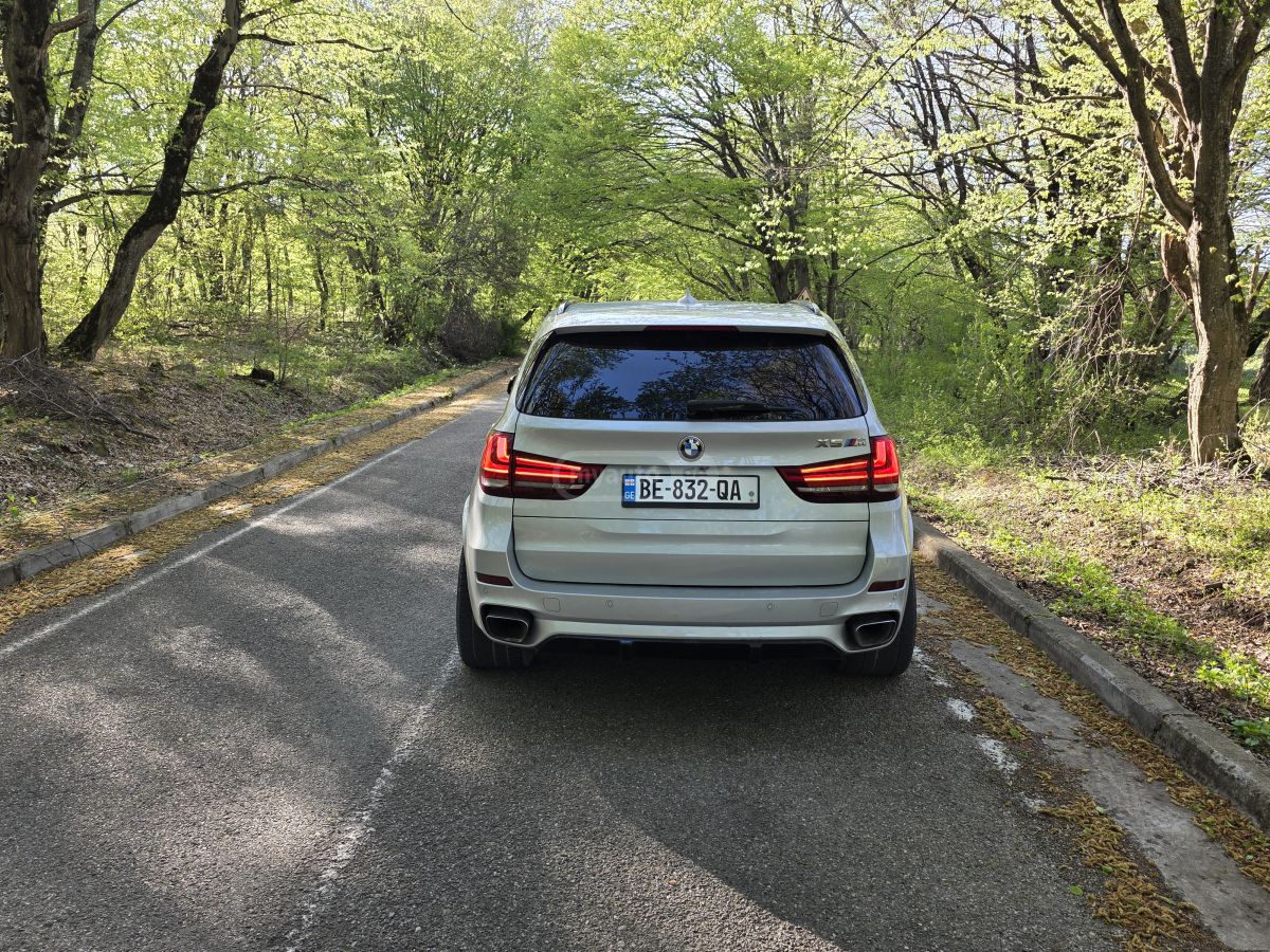 BMW X5 - фото 4