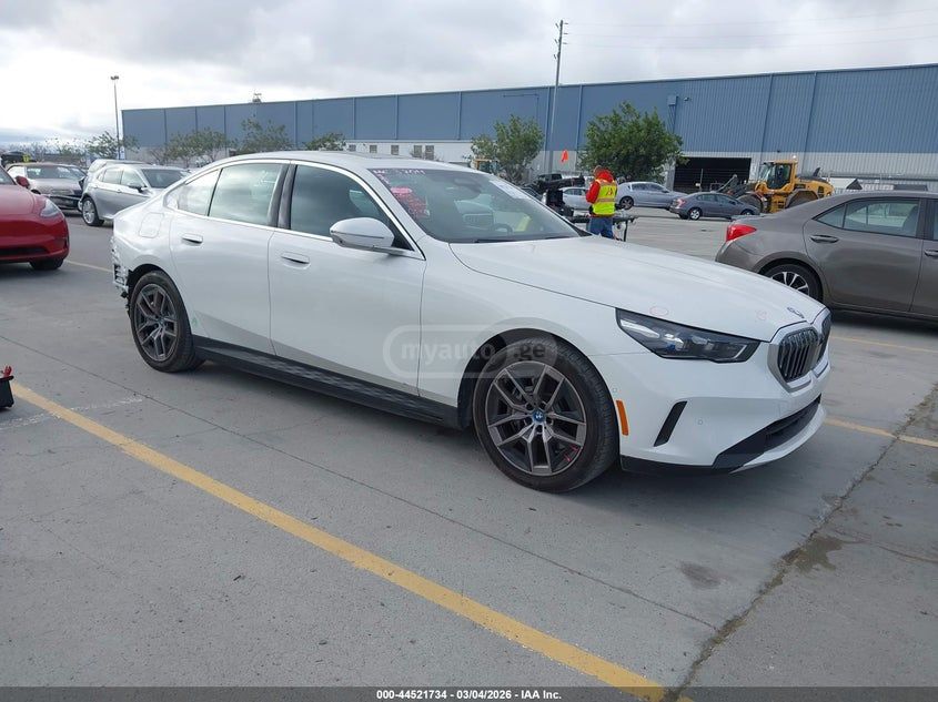 BMW 540 - фото 1