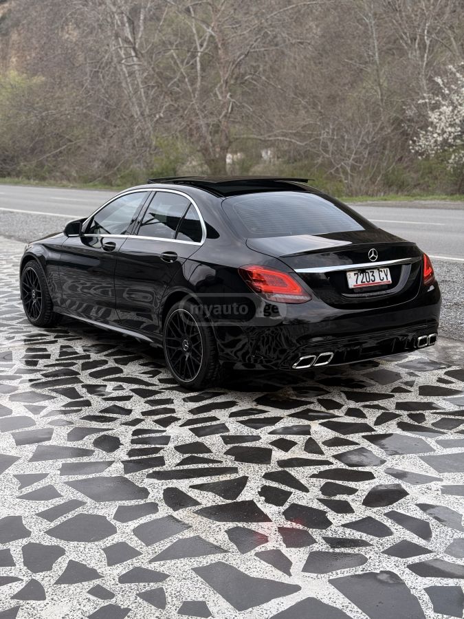 Mercedes-Benz C 300 - фото 7
