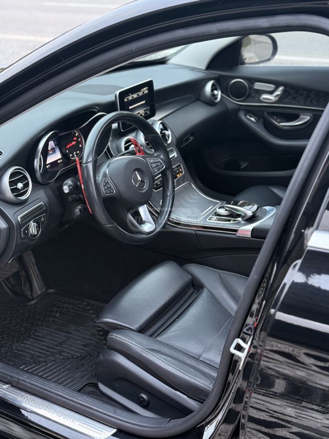Mercedes-Benz C 300 - фото 9