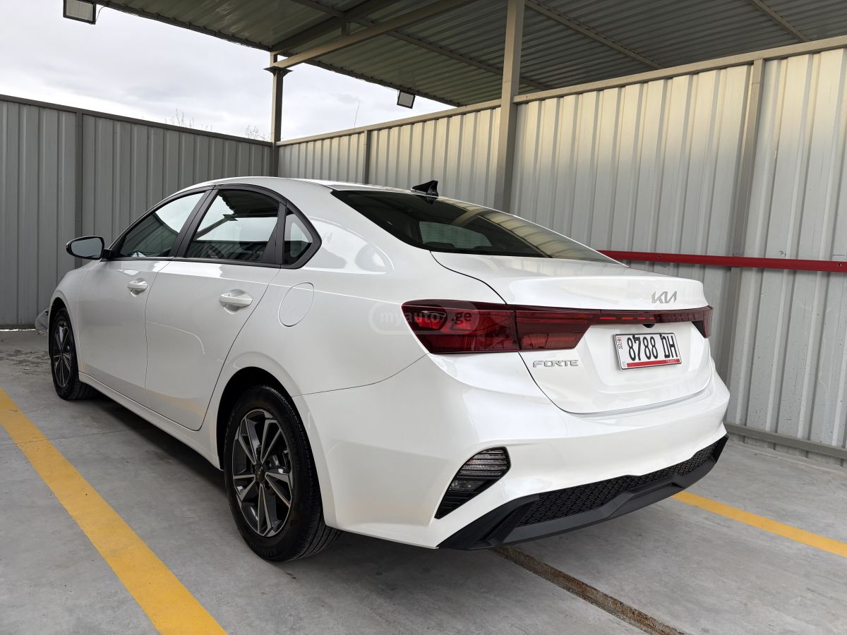 Kia Forte - фото 3
