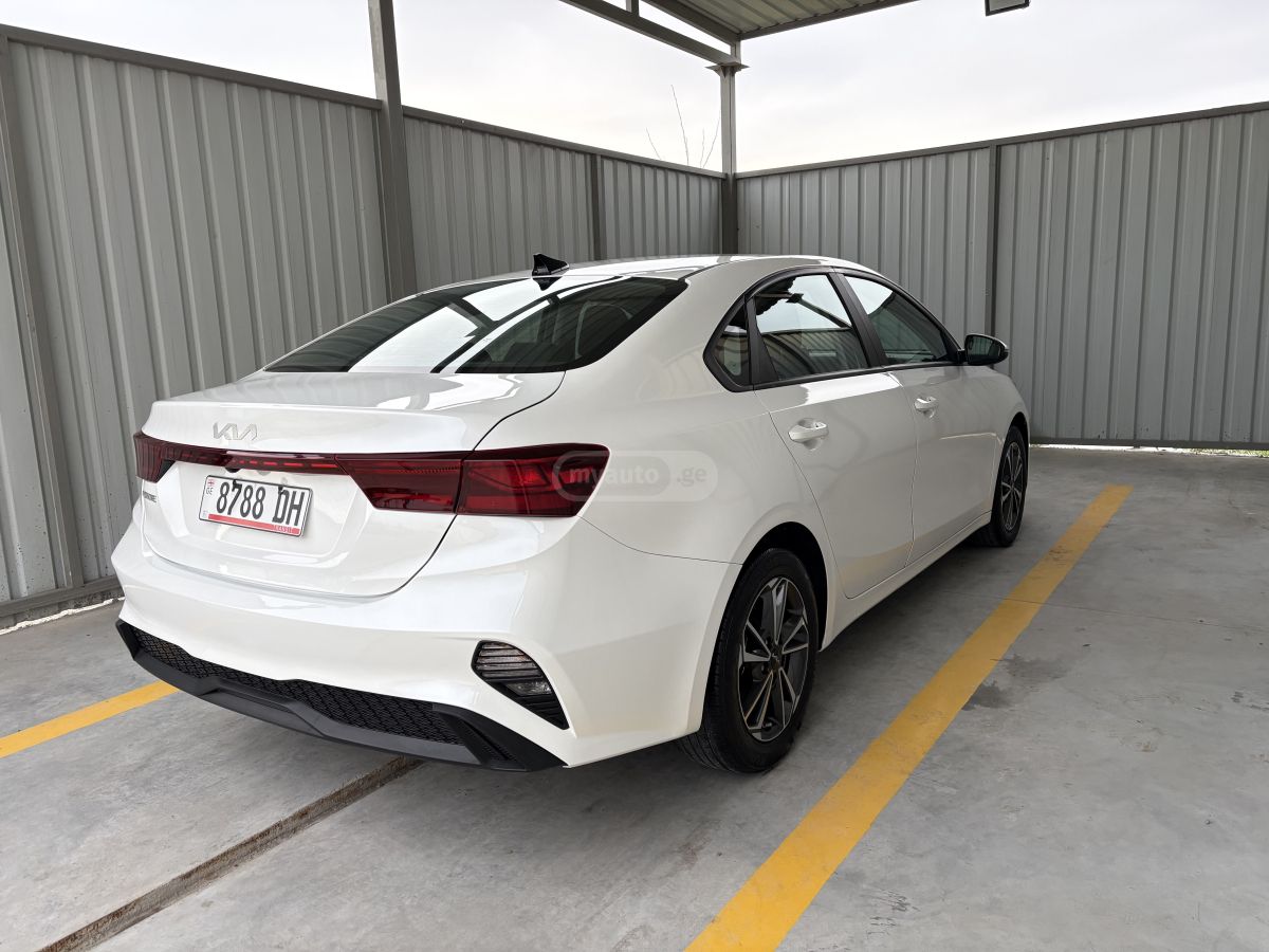 Kia Forte - фото 4