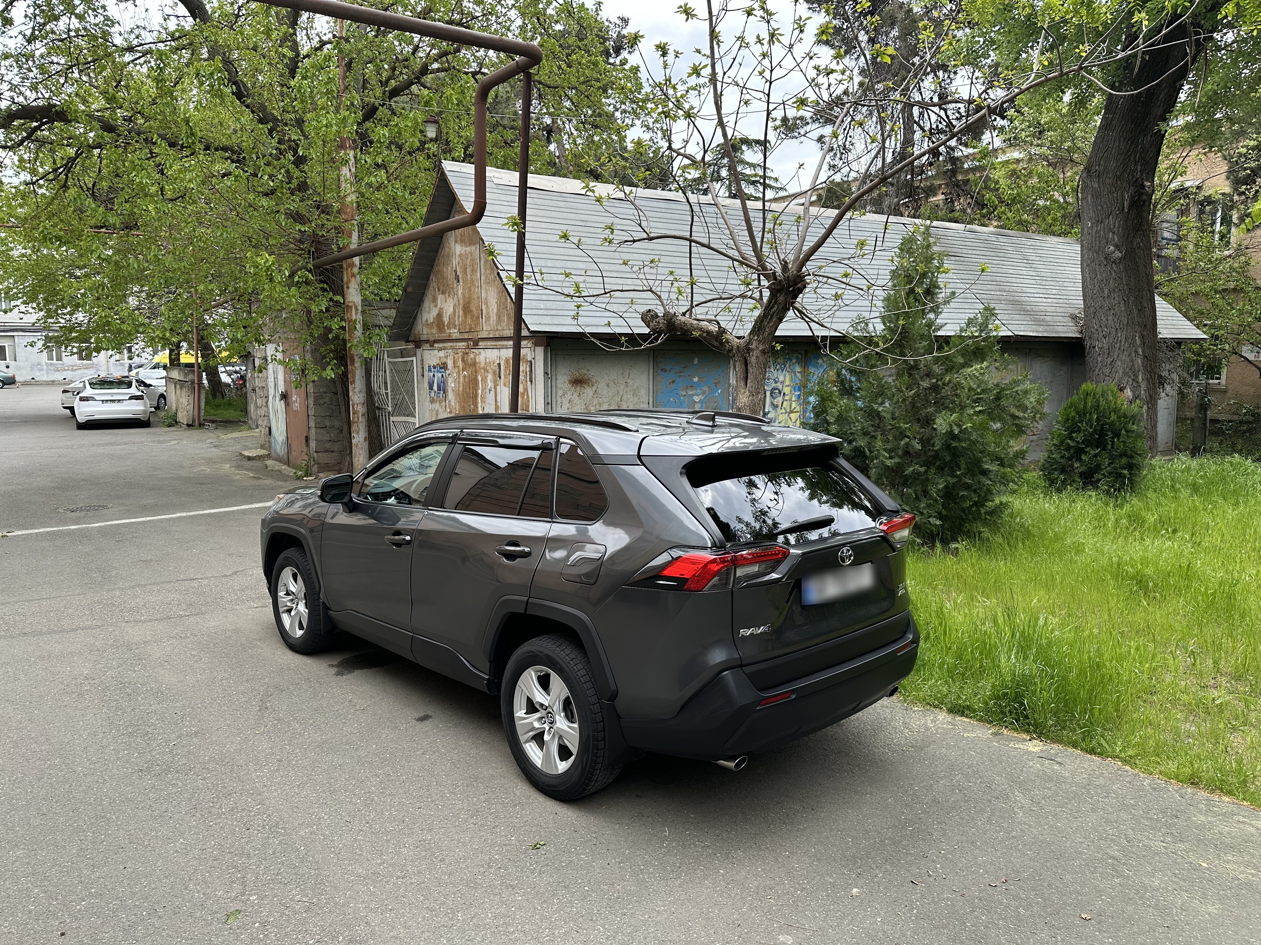 Toyota Rav 4 - фото 4