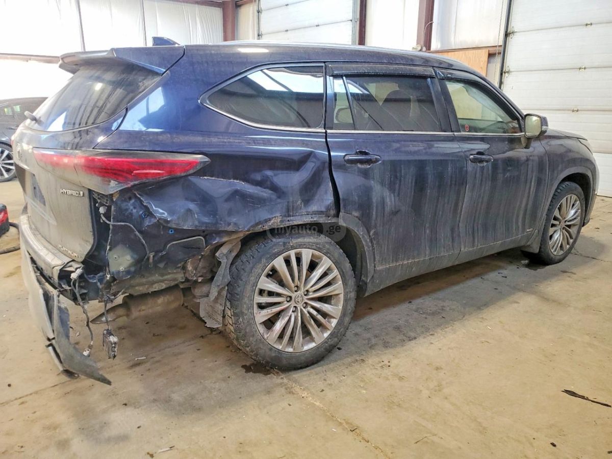 Toyota Highlander - фото 3