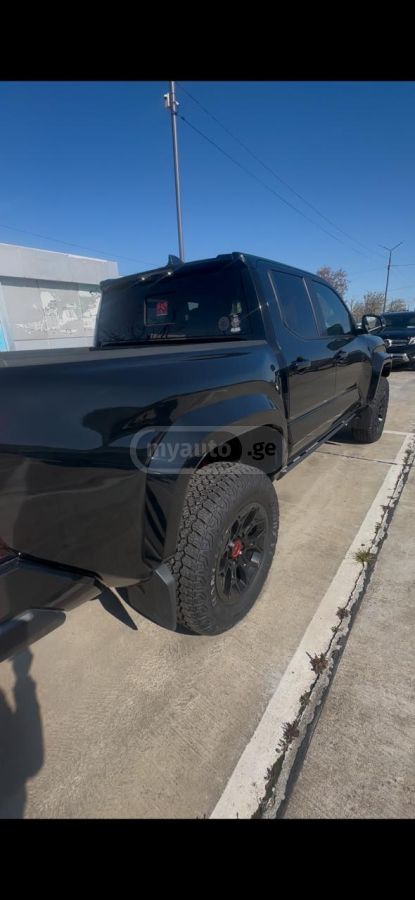 Toyota Tacoma - фото 9