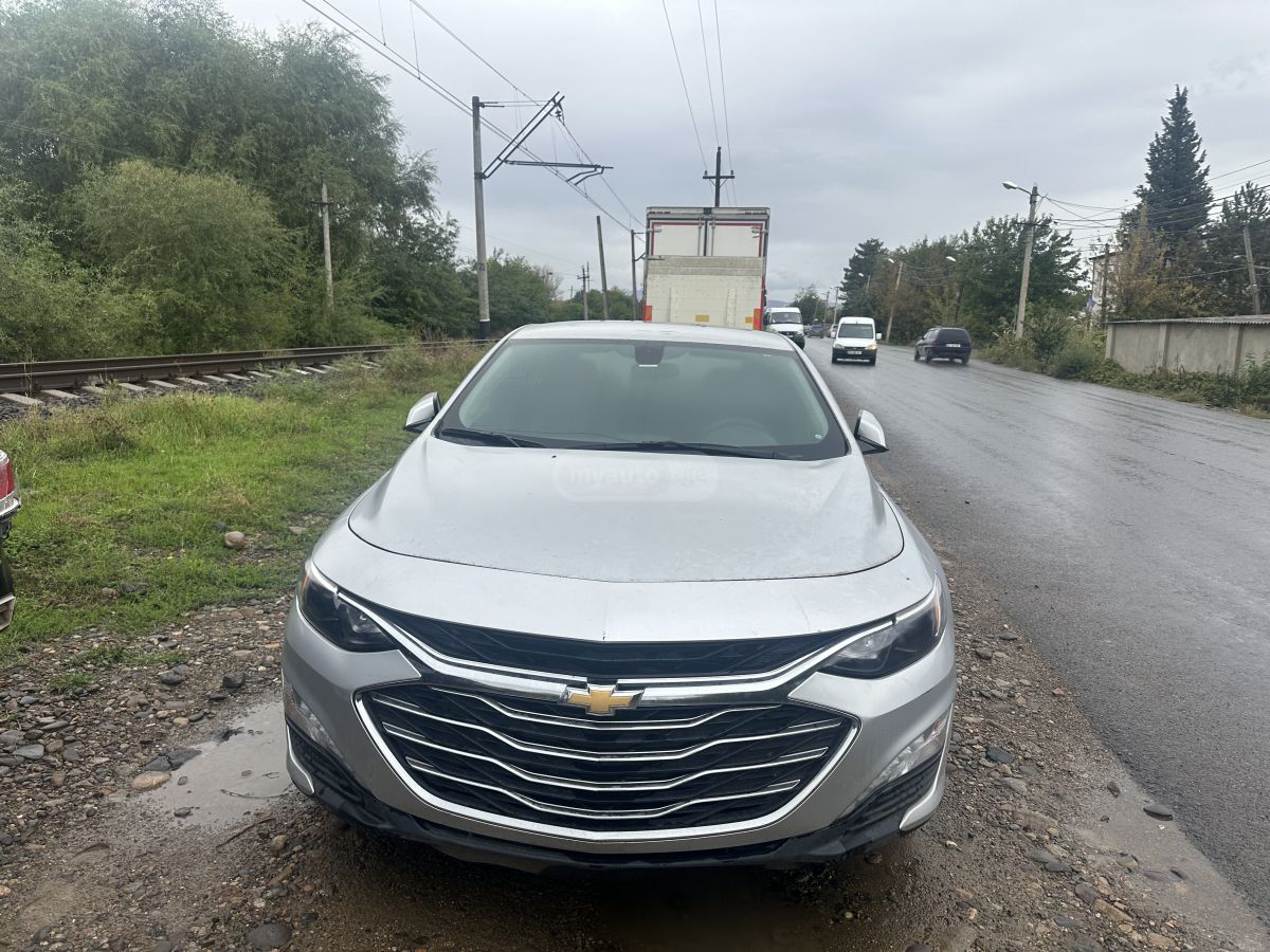 Chevrolet Malibu - фото 12