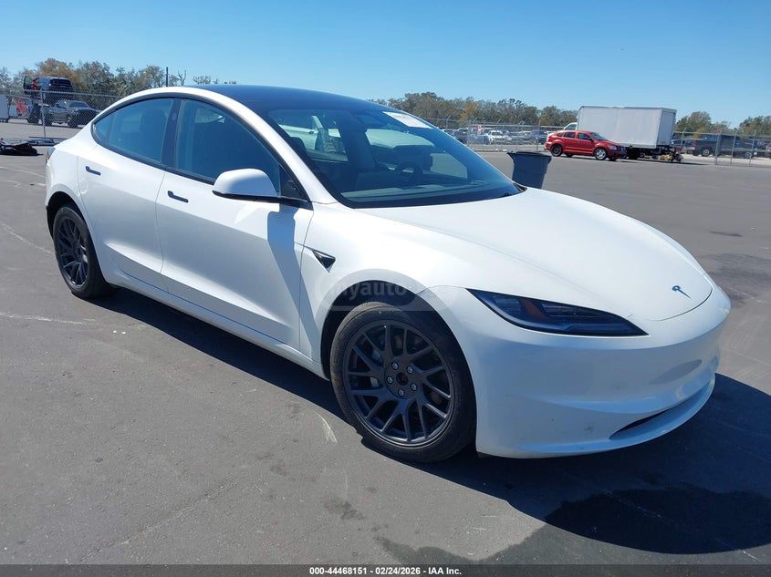 Tesla Model 3 2025 — миниатюра 2